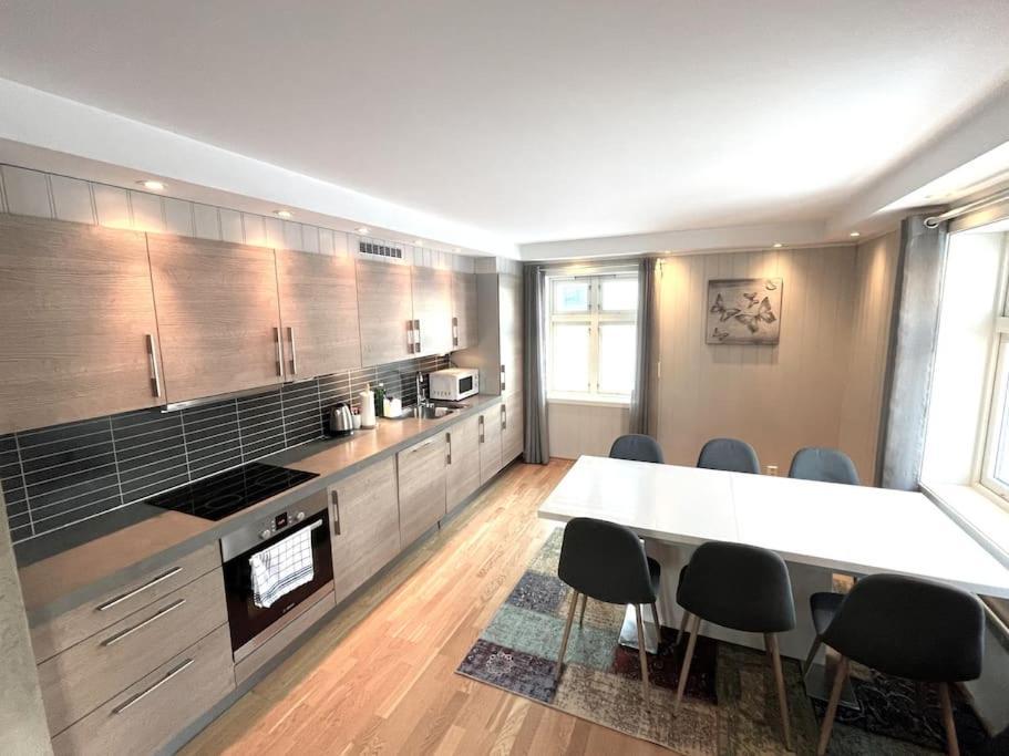 Skjomtind - Modern Apartment With Free Parking Narvik Extérieur photo